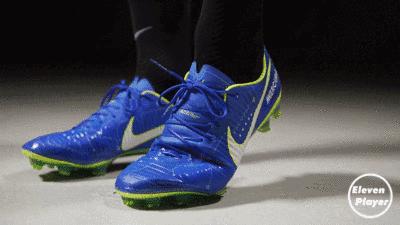 足球球鞋磨脚趾头的解决办法,足球鞋磨脚的鞋子怎么处理最好