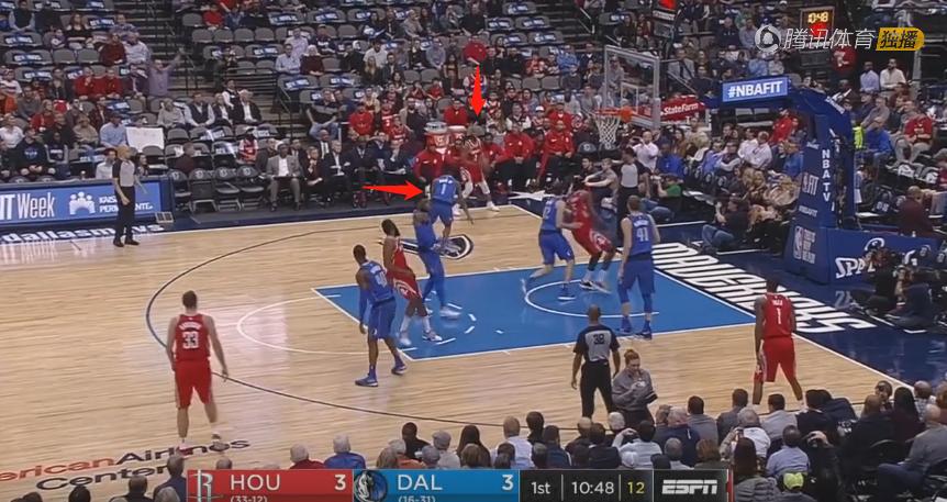 火箭的三角进攻,18年火箭进攻有多强