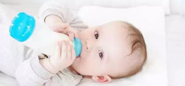 宝宝不认母乳怎么办,宝宝不接受新奶瓶怎么办