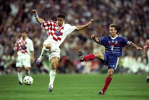 世界杯最好看的球衣克罗地亚,克罗地亚世界杯历届球衣