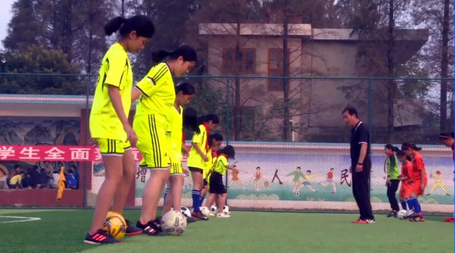 常德初中校园足球,常德初中足球队