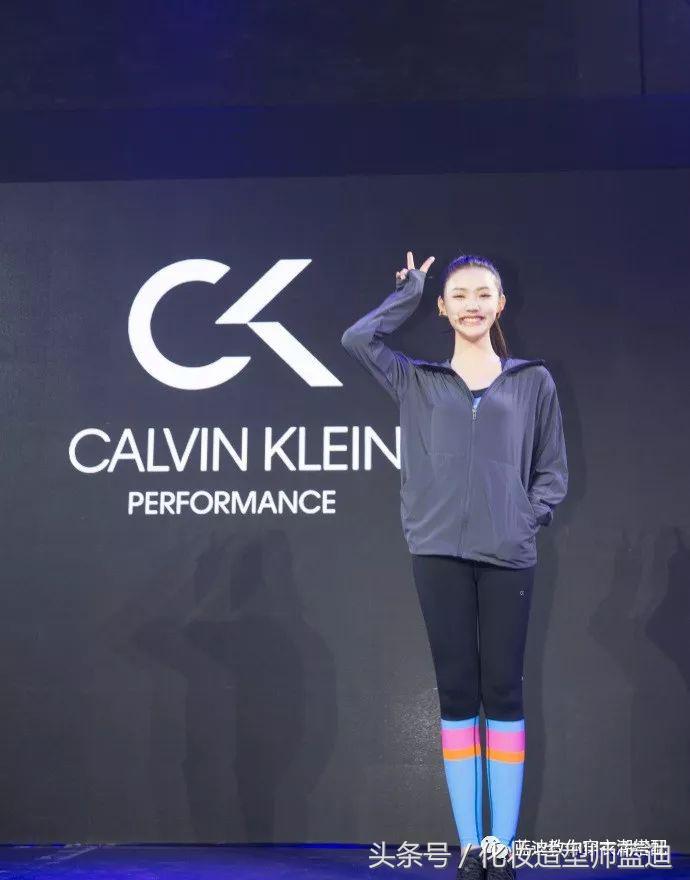 明星穿芭蕾舞服林允,明星杨紫私服