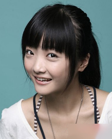 脸型大适合什么发型刘海,脸型大适合哪种发型显脸小