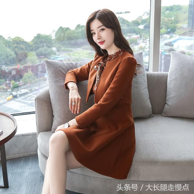 2022春季连衣裙收腰显瘦黑白配,适合秋冬穿的显瘦连衣裙新款