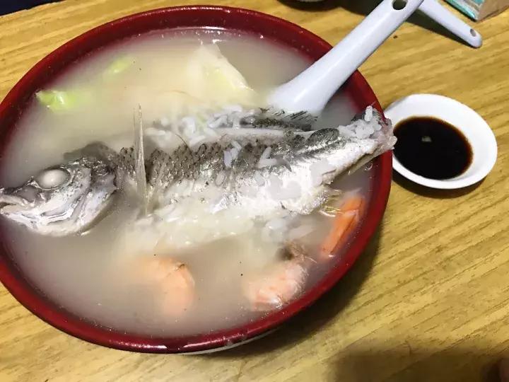 厦门好店｜只想娱乐不工作的周一，不如来一碗热腾的鱼粥吧