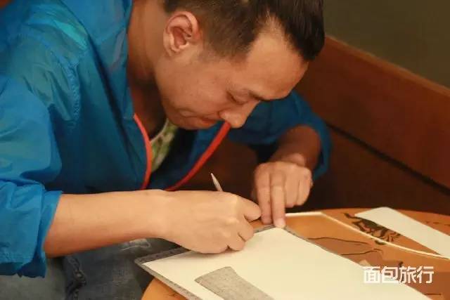 什么样的泥巴可以做紫砂壶,泥巴做的紫砂壶