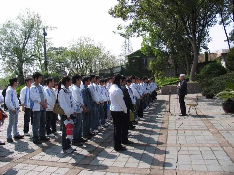 关于学校前世今生的第一段话,母校的前世今生