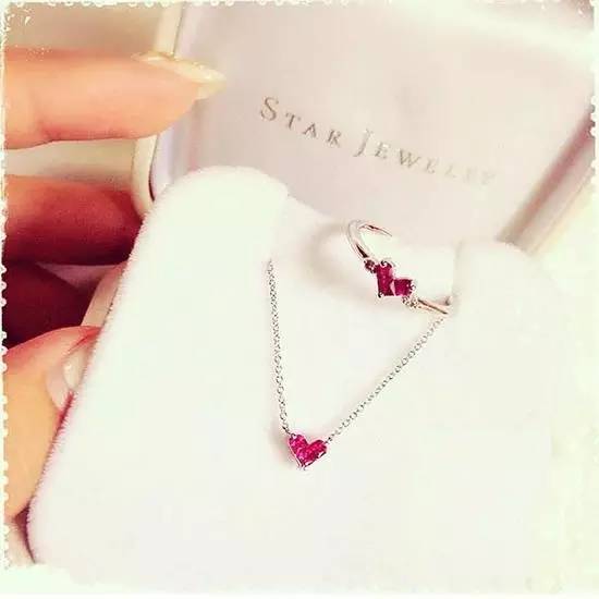 这些百元级的日韩饰品,IU、高俊熙、石原里美都在爱