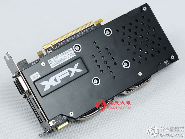讯景rx5804g黑狼显卡,讯景r9370x4g显卡尺寸