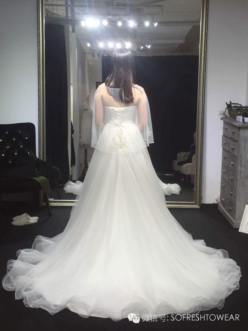 流行穿什么红色婚纱结婚好看,2020最流行的婚礼婚纱款式