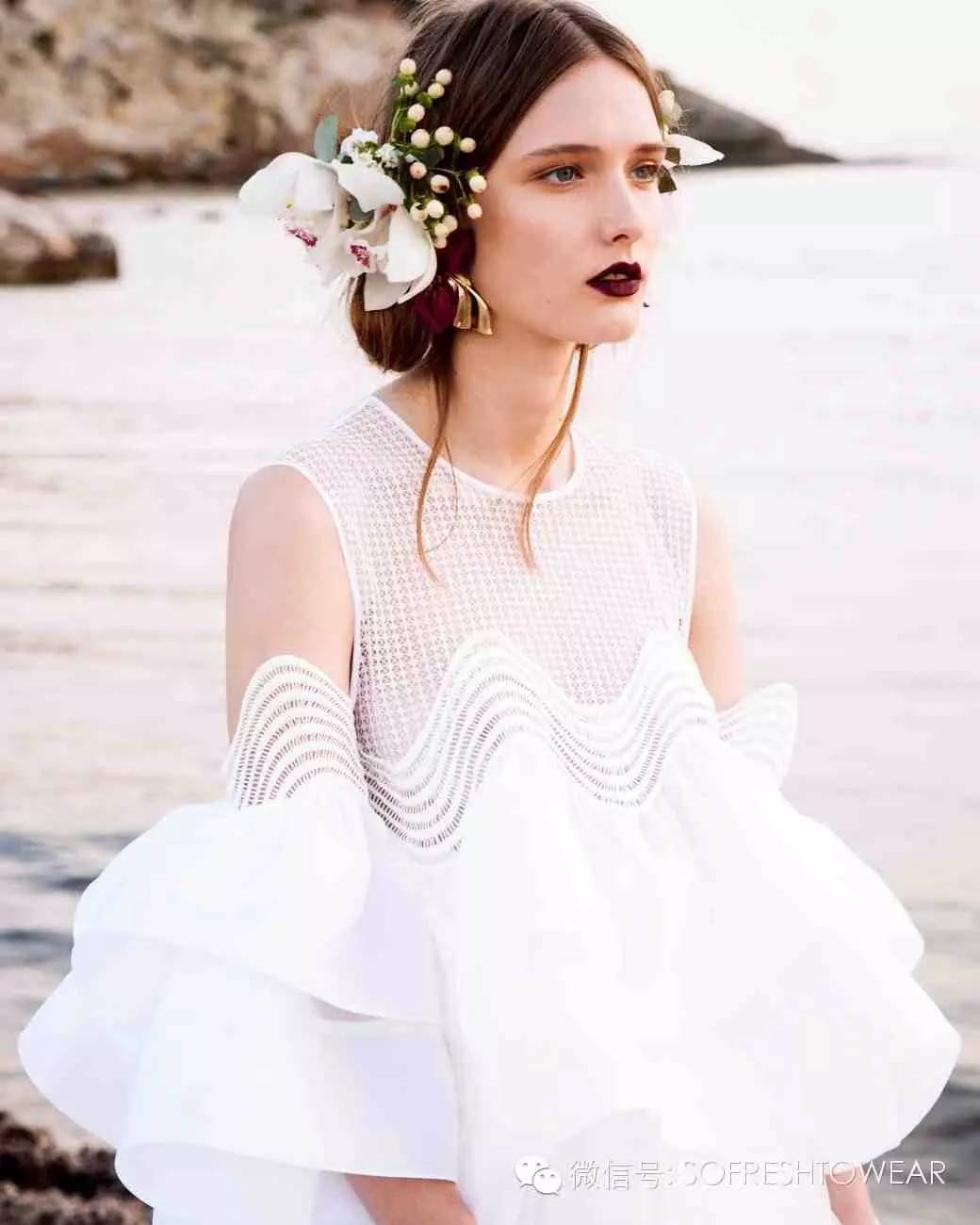 流行穿什么红色婚纱结婚好看,2020最流行的婚礼婚纱款式