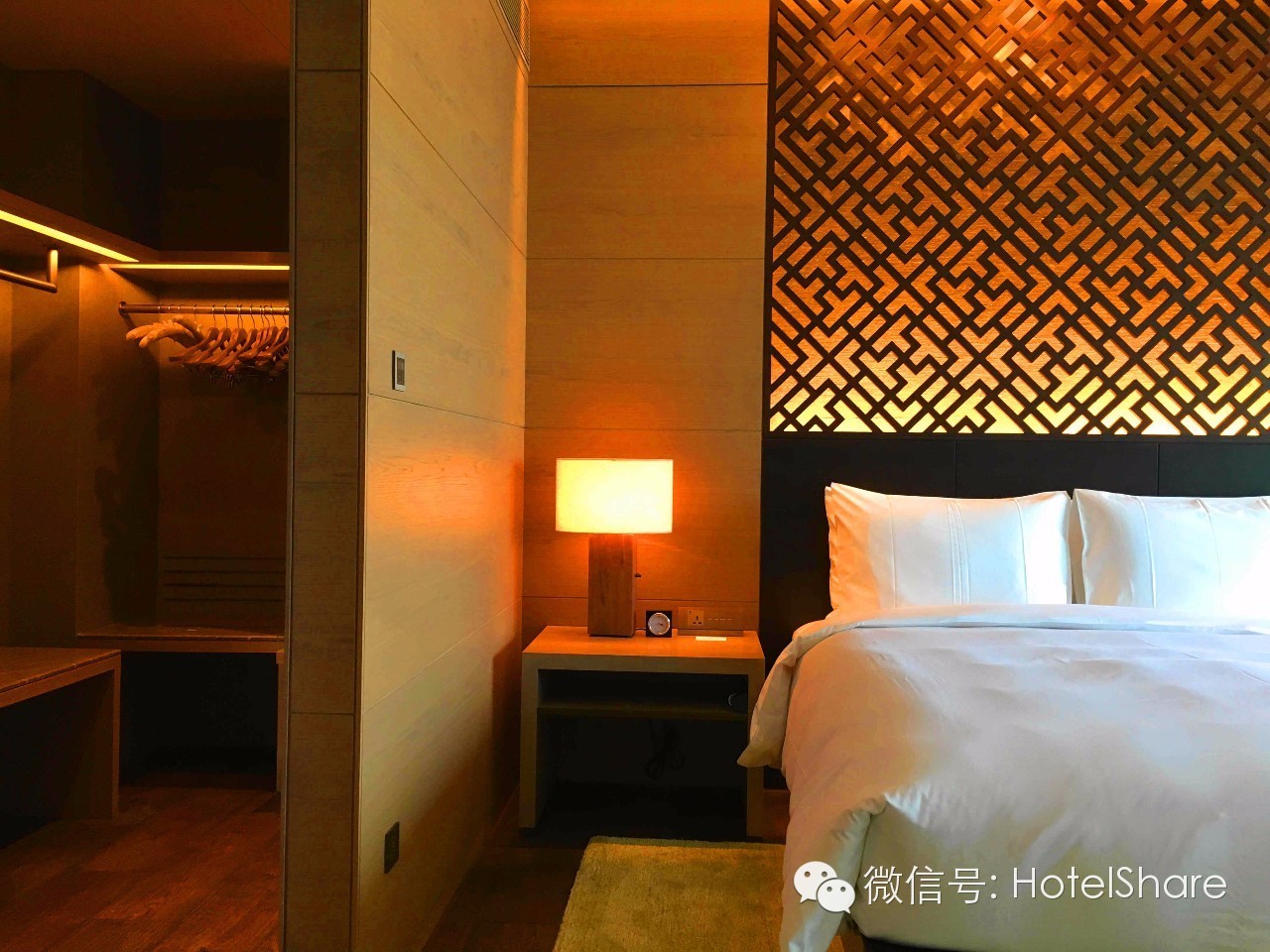 63楼泳池望月、70楼酒吧摘星，广州柏悦|探店首发