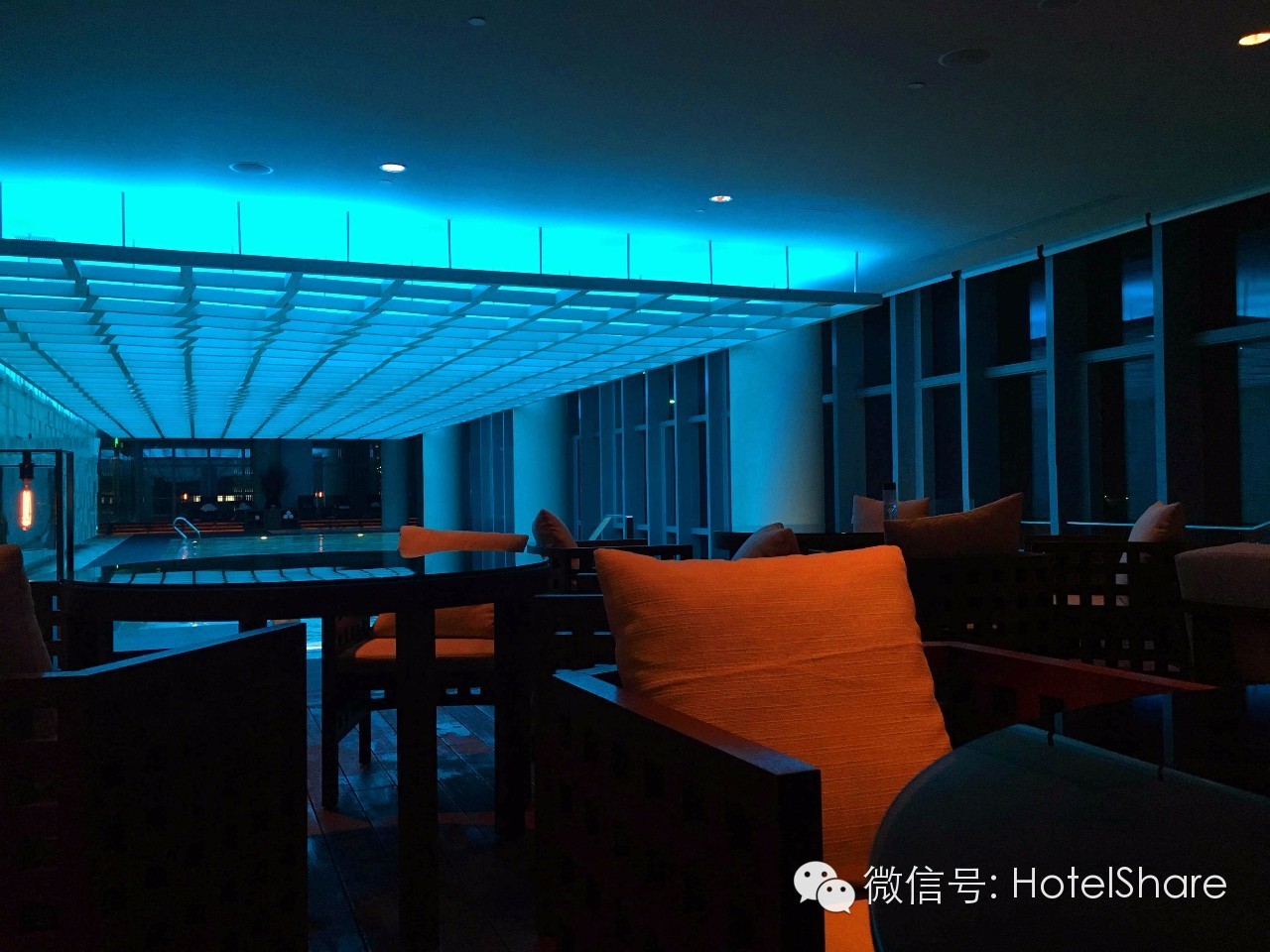 63楼泳池望月、70楼酒吧摘星，广州柏悦|探店首发