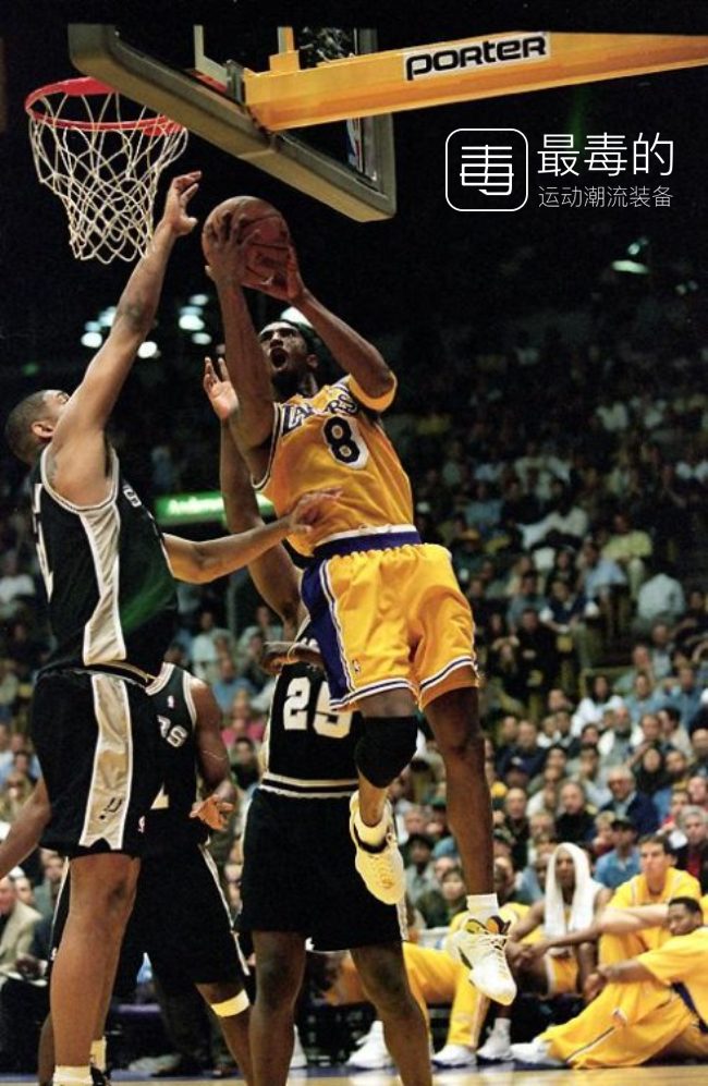 科比生涯球衣回顾,科比生涯最后一战球鞋