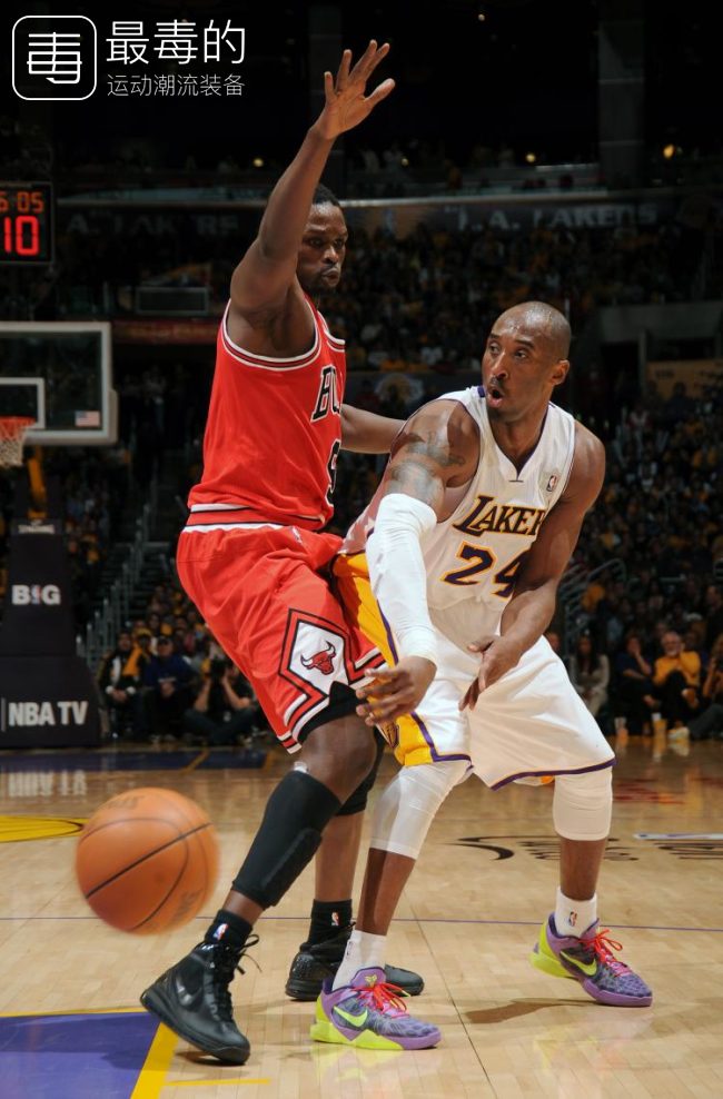 科比生涯球衣回顾,科比生涯最后一战球鞋
