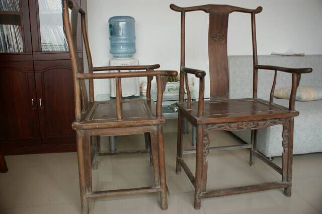 30元买的破桌子值多少钱,30块买一把椅子