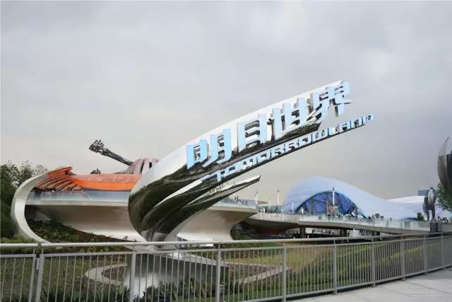 上海迪士尼官方导览第一天，我们收获了如下游园技巧