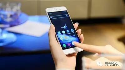 智能手机死机如何重启,智能手机死机了咋处理华为