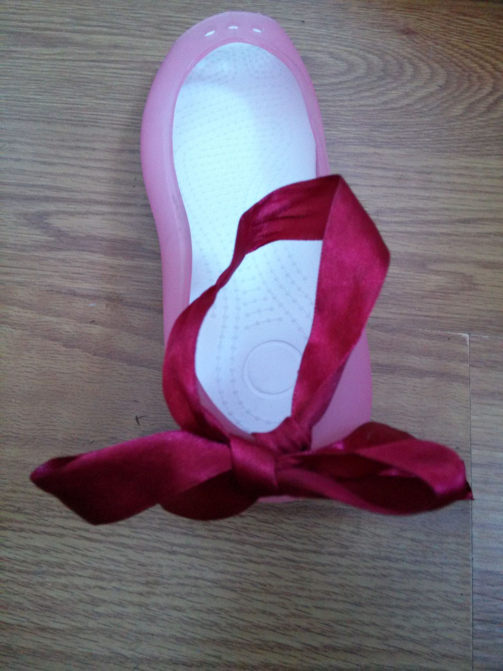 鞋子大了怎么办啊,鞋子大了怎么办垫鞋垫