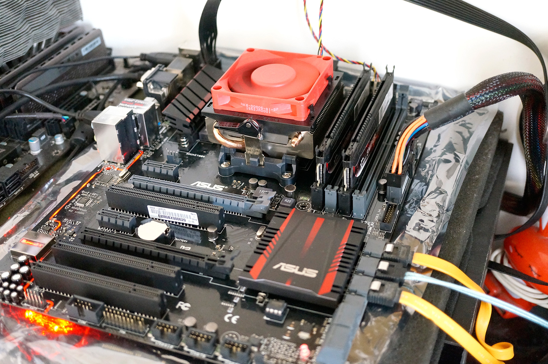 华硕rog8游戏测评,最便宜的华硕rog纯血主板测评