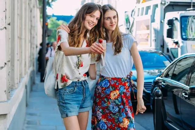 叫醒你的衣柜||告别灰暗，欢迎来到花花世界