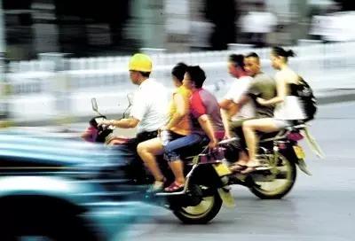 在西安骑摩托车是什么体验,在西安骑摩托车怎么样