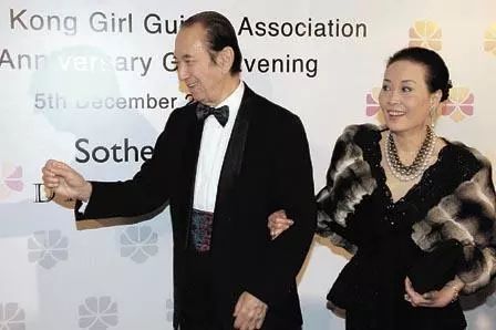 争宠*爱夺**抢家产，一门四房十七子的赌王一家堪比后宫甄嬛传！