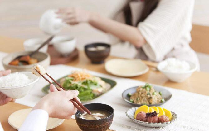 肝肾囊肿的原因和治疗方法,肾病肾囊肿怎么治疗