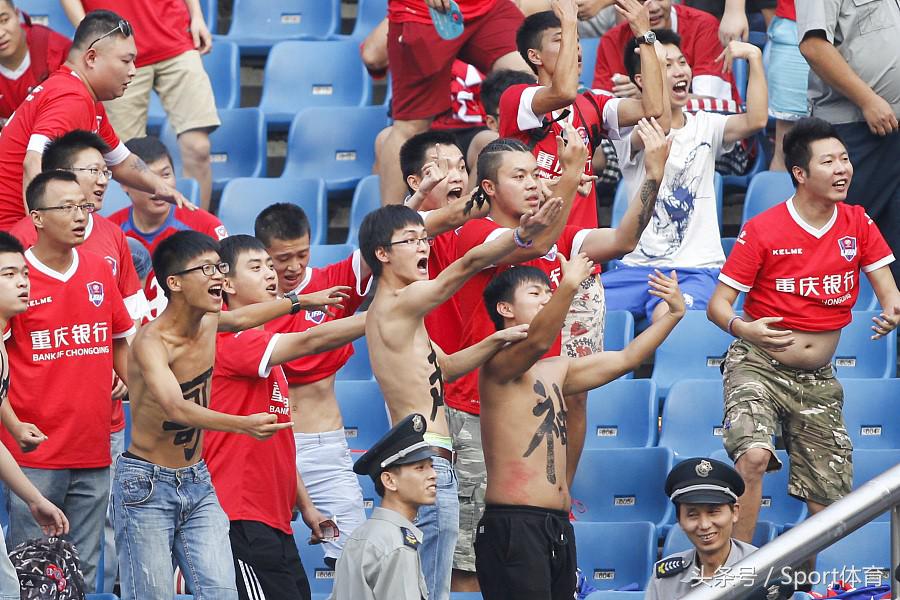 中国足球韧带撕裂,中国足球的反思和未来