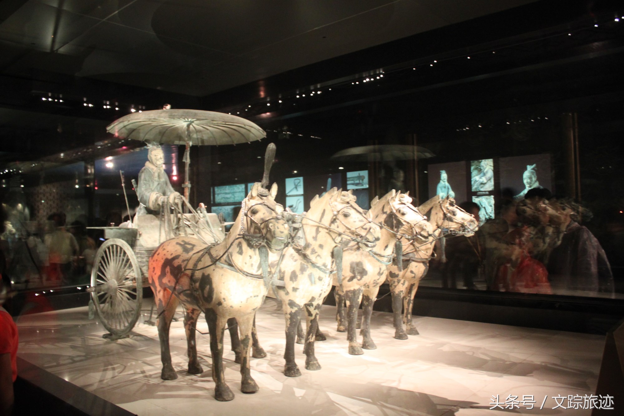 秦始皇陵真的很大吗,秦始皇陵真的有那么豪华吗