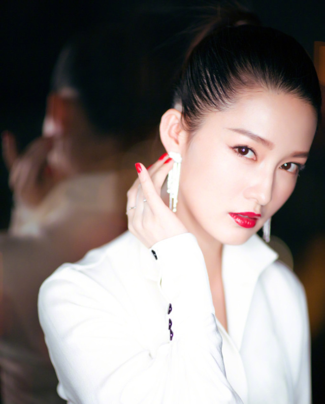 李沁的最新发型日常,李沁发型简单又好看合集