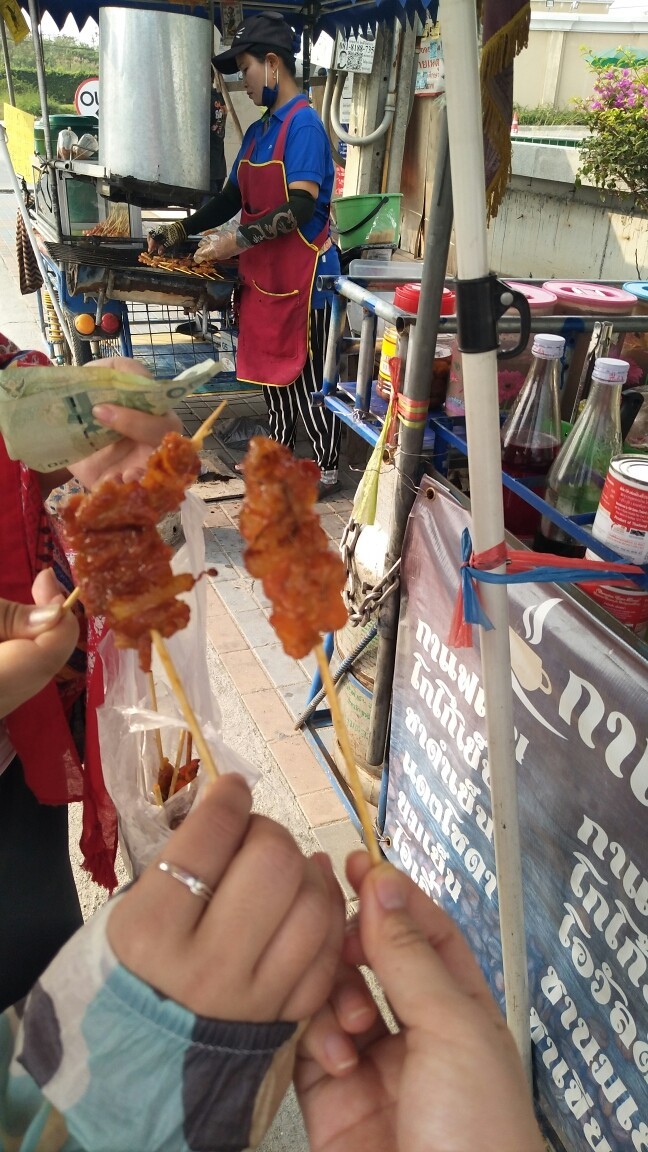 在泰国和泰国人对话,在泰国旅游怎么沟通