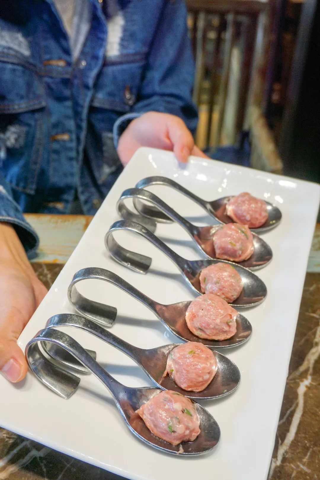 重庆火锅前十强十大必点菜,冬天重庆南山火锅推荐