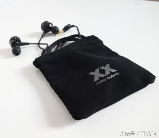 下潜重低音震撼音响,索尼xbaz5有什么用