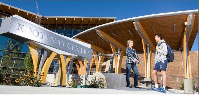 我国学生满意度最高的大学,落基山学院成就排名