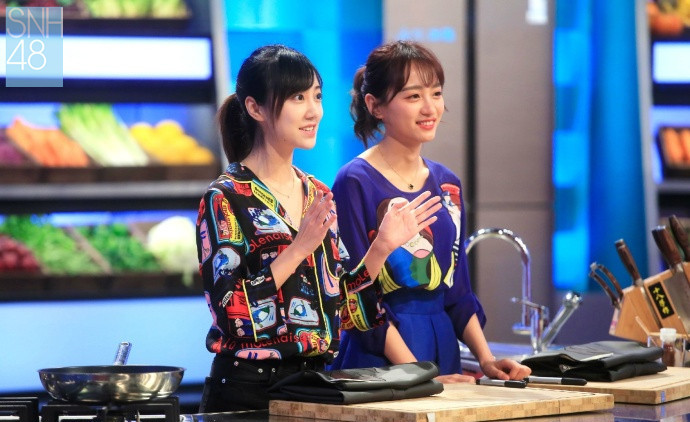 游戏废柴,用自己照片当屏保,可黄婷婷这个自恋girl只给*服私**6分