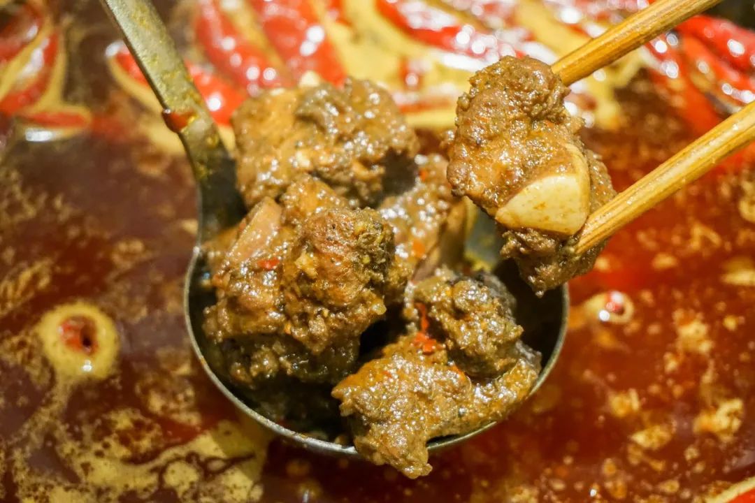 重庆火锅前十强十大必点菜,冬天重庆南山火锅推荐