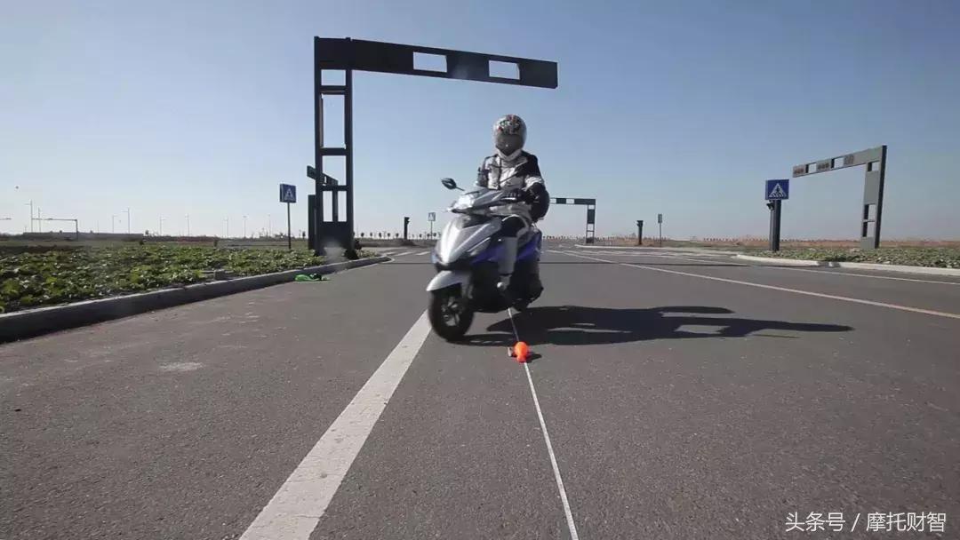 王牌对王牌比低音,王牌对王牌银碳