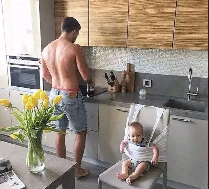 2018别养蛙了！身边的人都变潮爸潮妈了，我可能是个假的90后……