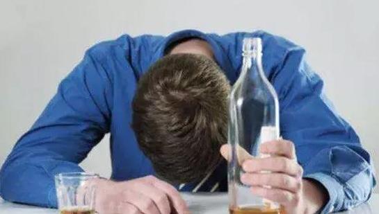 喝酒后为什么会头疼酒后头痛的原理解析