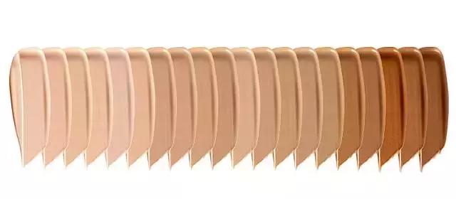 推荐最保湿的一款粉底,遮瑕持久不脱妆秋冬最好用的粉底