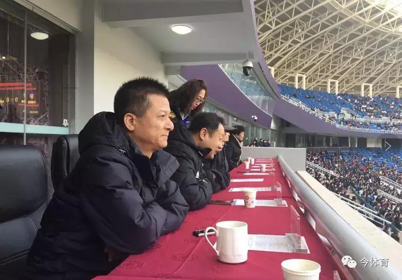 权健束昱辉简历,权健束昱辉完整视频