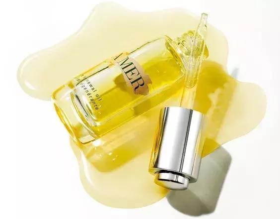 冬季补水补油还是起皮,比冬天补水更重要的补油