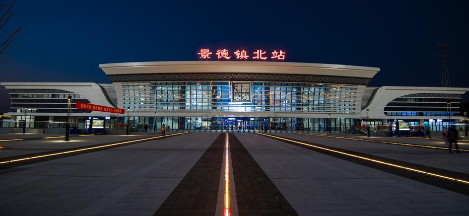 江西迎来一条最美高铁线路,江西最大高铁站