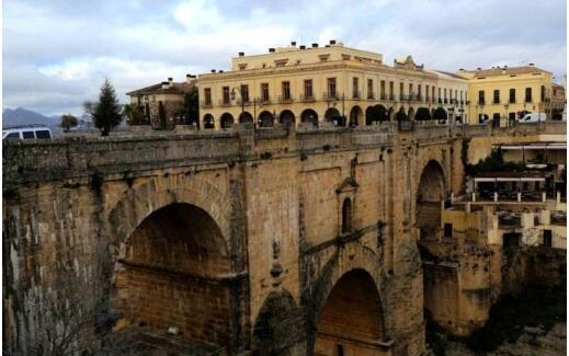 艺术小镇项目策划书,艺术小镇商业模式的特点