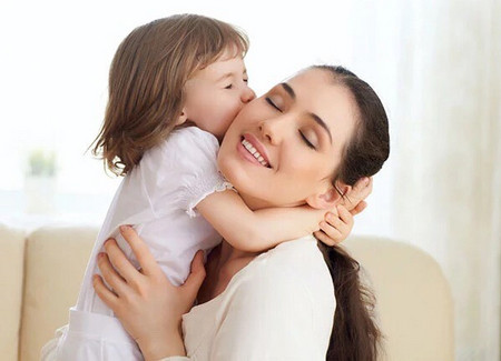 孕期哭泣会不会吓到宝宝,孕期哭泣对妈妈的伤害有多大