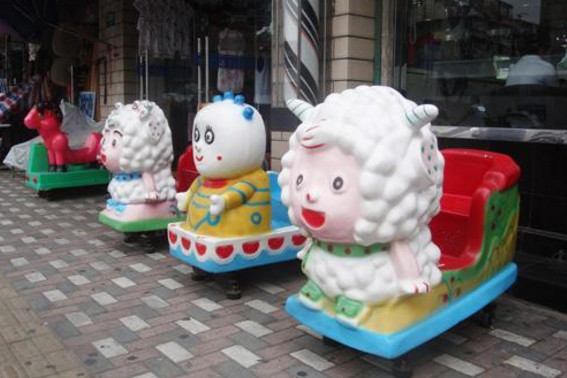 小伙在城里打工被女友甩了,小伙子被女友甩辛苦创业20年