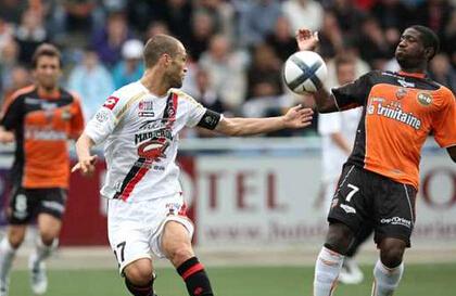 足球盘口分析：法甲-疑尼斯放水，机构浅盘博冷门2月3日