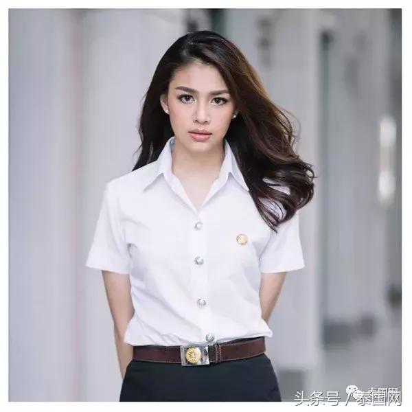 第72届朱拉隆功-法政大学传统足球赛，漂亮小姐姐们都上线啦！