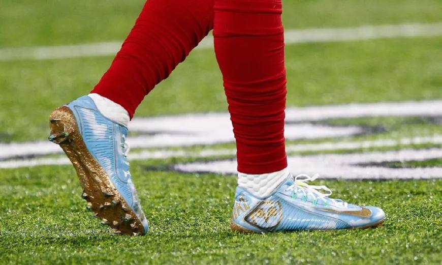 2022超级碗中场秀穿的鞋,超级碗球员球鞋